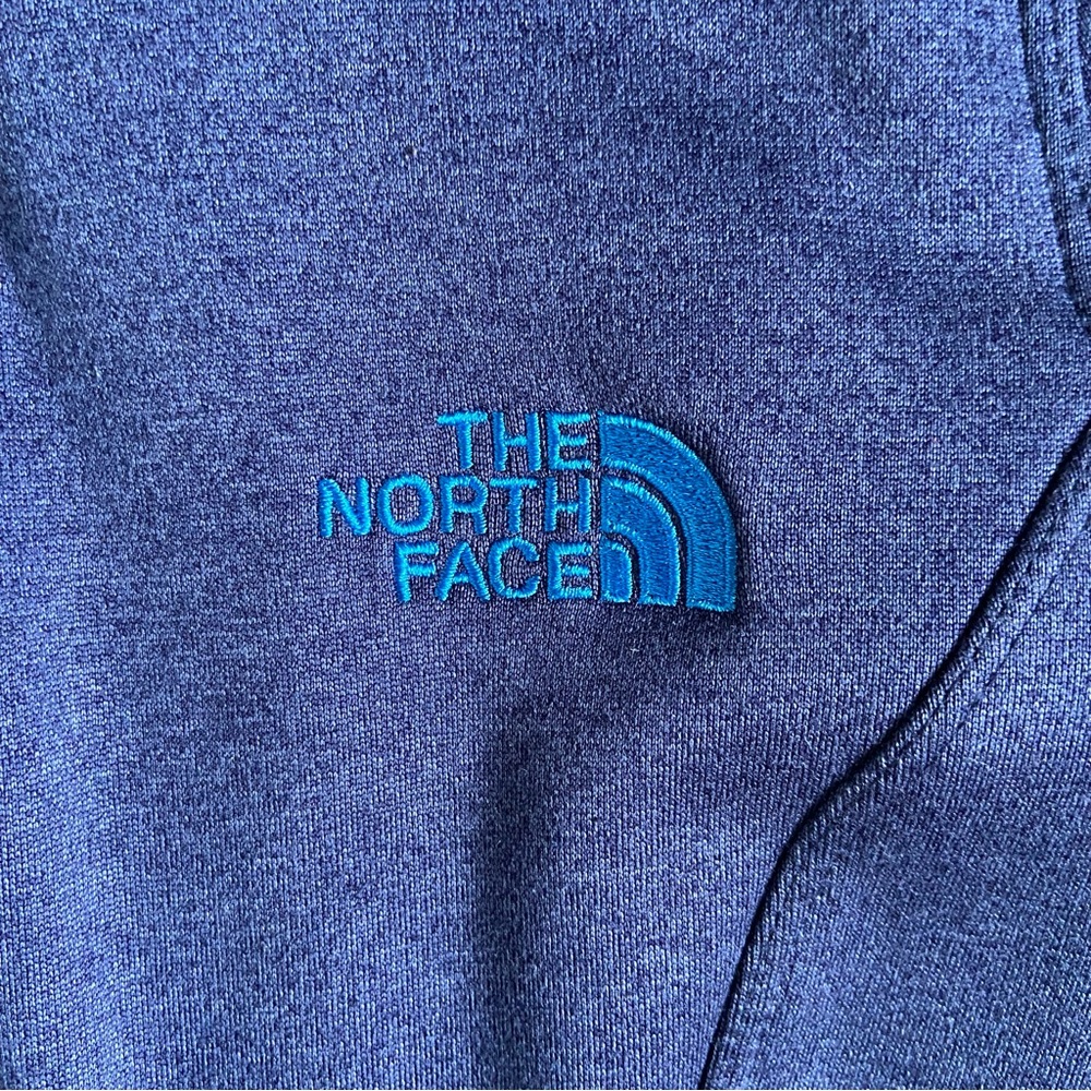 North Face Sweater - Picture 5 of 5